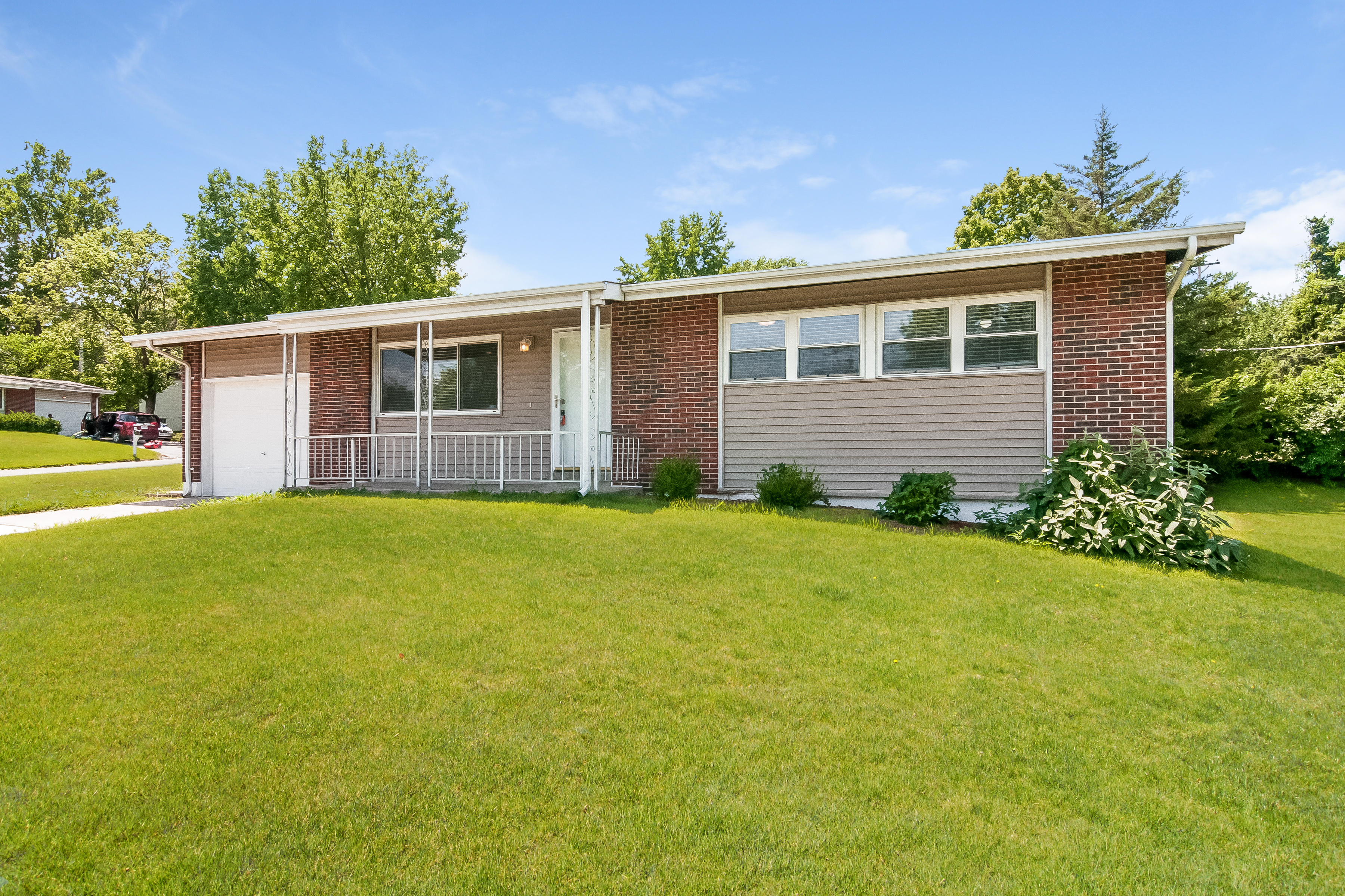 10401 Trask Dr Dellwood, MO 63136